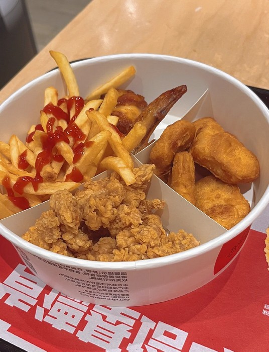 肯德基里的陌生人,让我看清了这个时代的真相 肯德基里的陌生人,让我看清了这个时代的真相