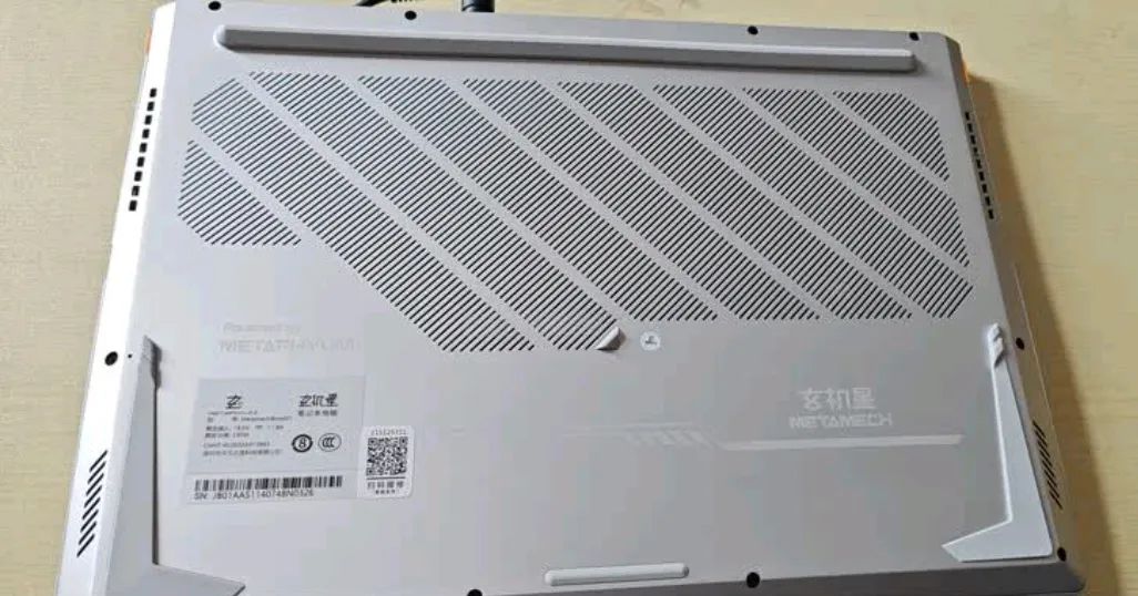 性价比封神的16寸游戏本电脑,7735H芯片+7600M显卡,全新才3183元 性价比封神的16寸游戏本电脑,7735H芯片+7600M显卡,全新才3183元