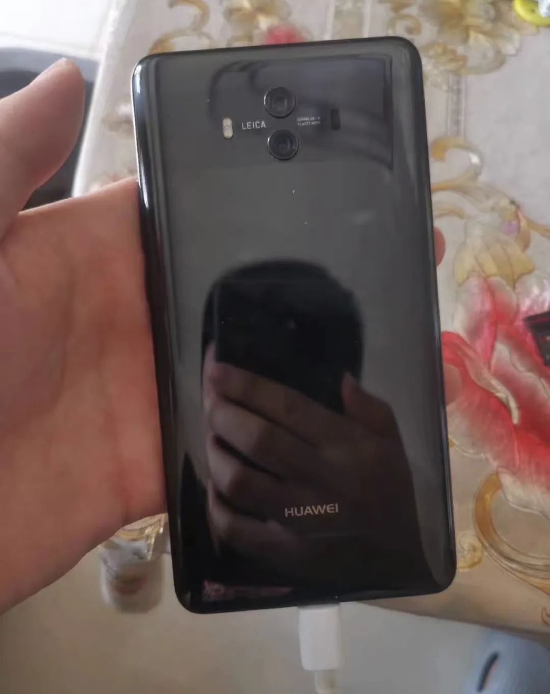 7年华为Mate10仍在用!2017 年老机型摔无数次没故障,麒麟 970 + 鸿蒙 OS 2.0 还流畅 7年华为Mate10仍在用!2017 年老机型摔无数次没故障,麒麟 970 + 鸿蒙 OS 2.0 还流畅