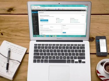 现在建个人网站还能赚钱吗?