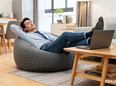 底层男人的出路是 “多活几年”？抛开创业梦、内卷焦虑，这样活更轻松